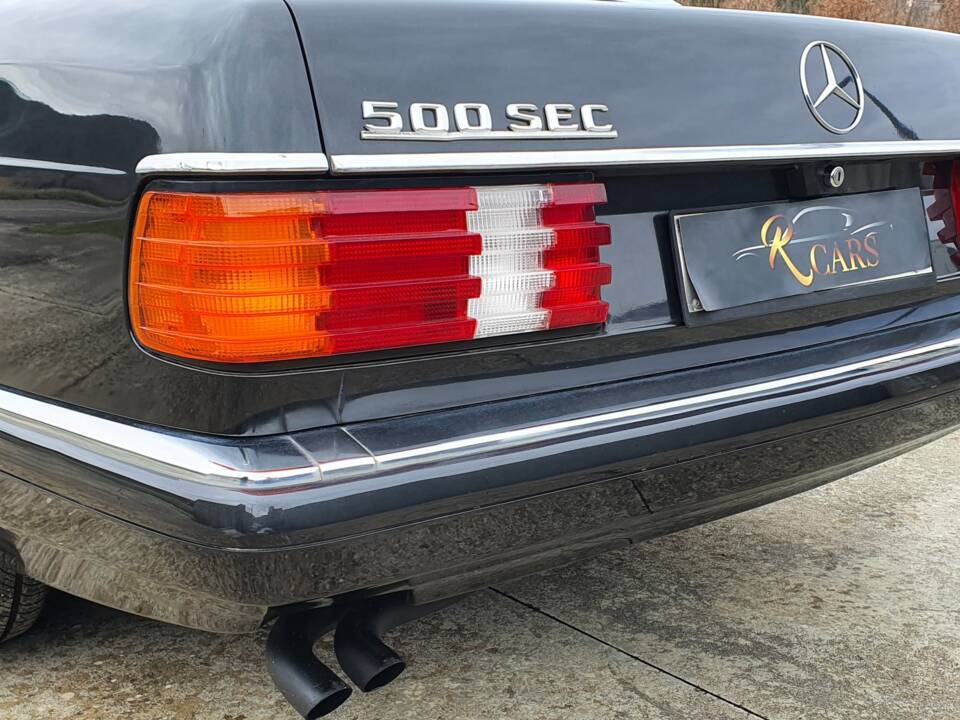 Image 15/30 of Mercedes-Benz 500 SEC (1986)