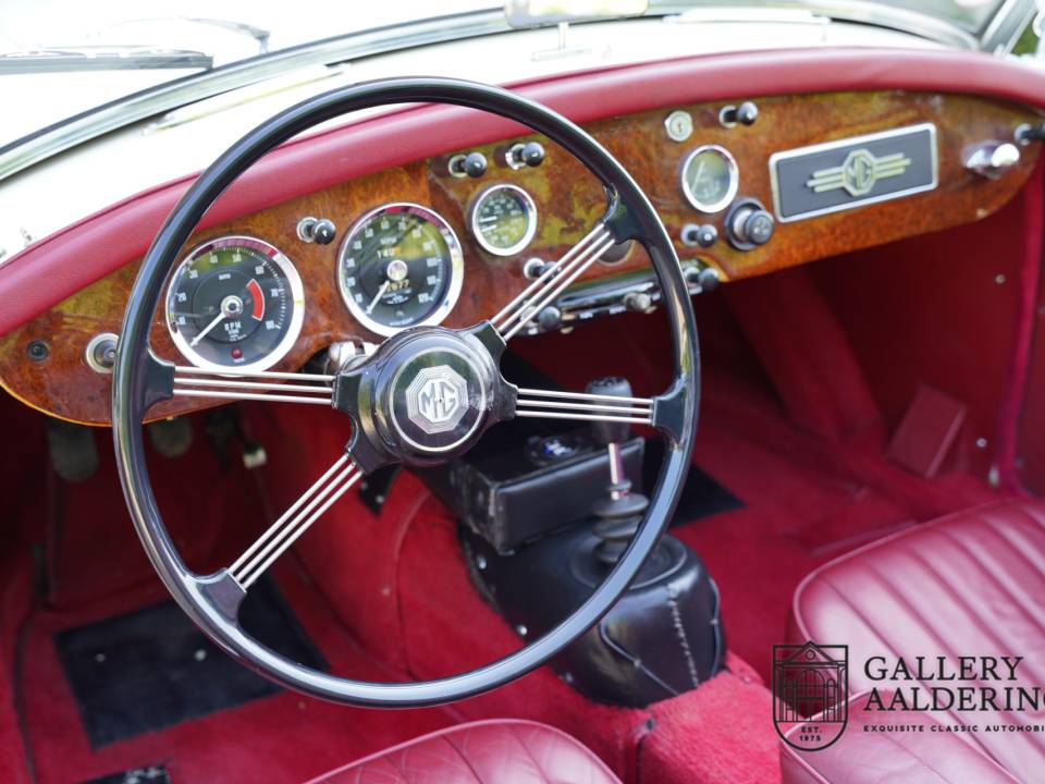 Immagine 46/50 di MG MGA 1500 (1958)