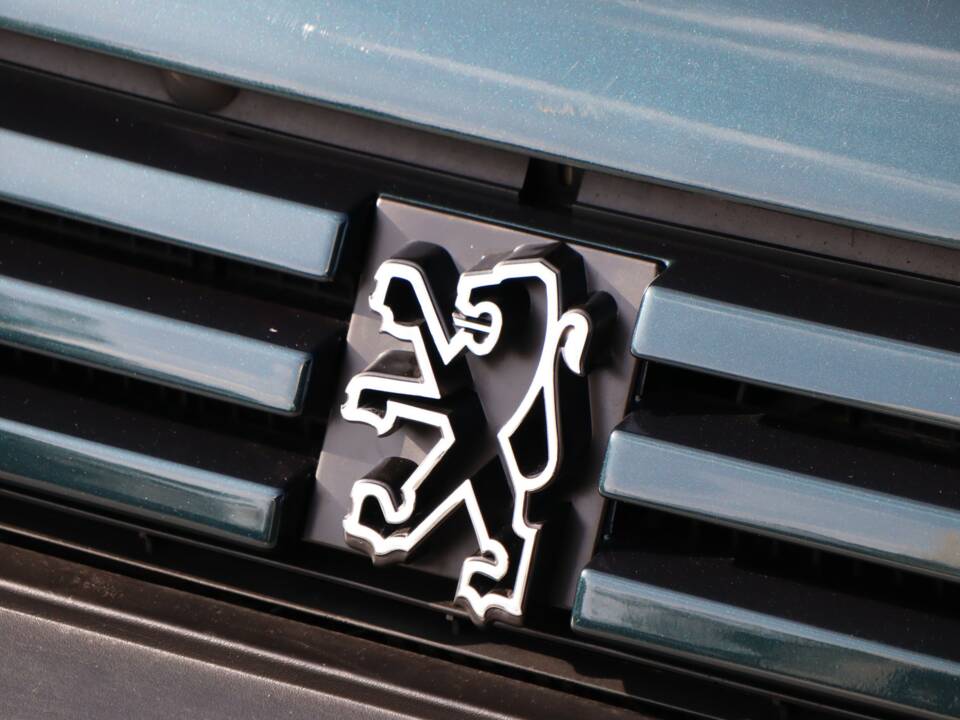 Bild 23/50 von Peugeot 205 GTi 1.9 (1991)