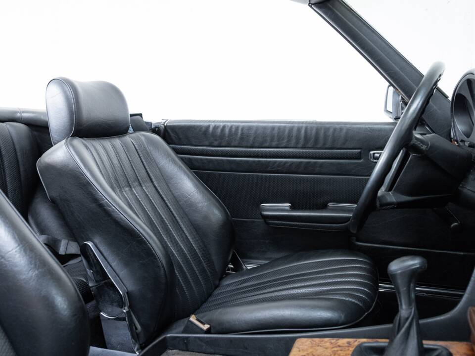 Afbeelding 19/32 van Mercedes-Benz 300 SL (1986)
