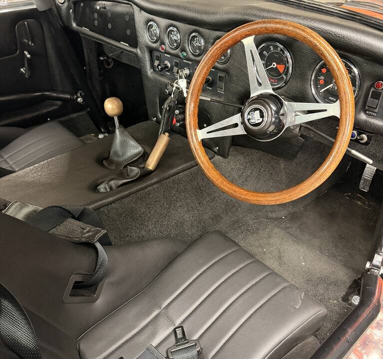 Afbeelding 2/8 van TVR Vixen Series 2 (1969)