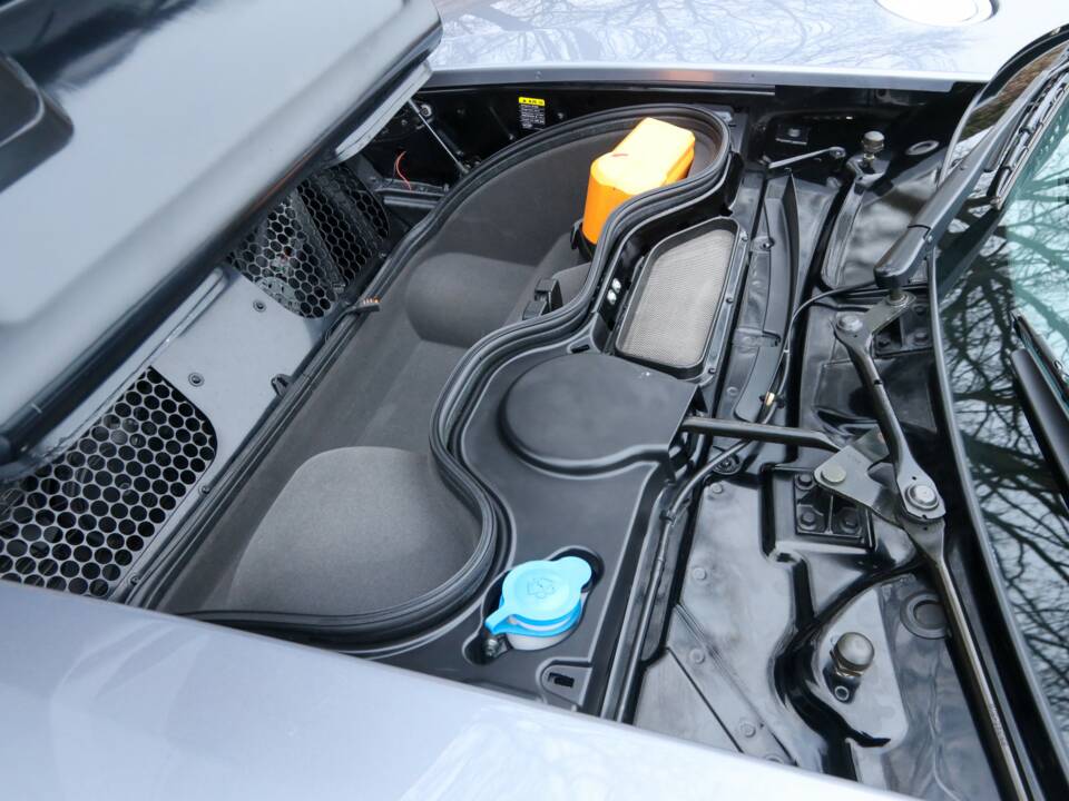 Bild 48/50 von Ford GT (2006)