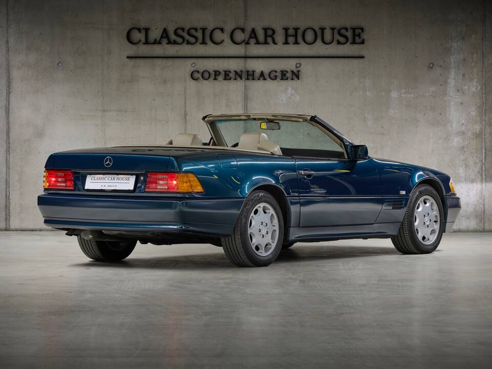 Image 17/100 de Mercedes-Benz SL 280 (1995)