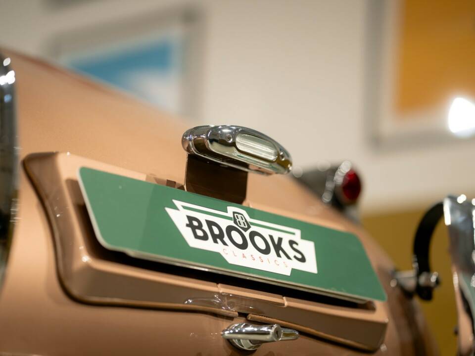 Image 26/50 of Jaguar XK 120 OTS (1952)