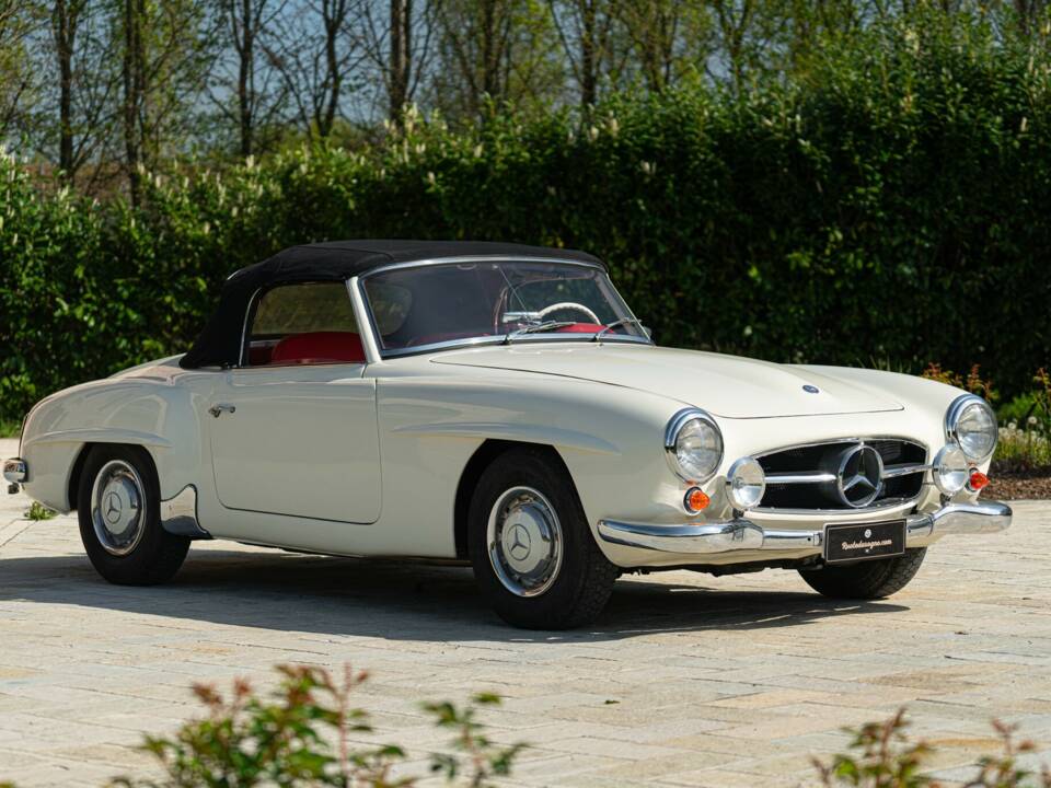 Afbeelding 3/50 van Mercedes-Benz 190 SL (1959)