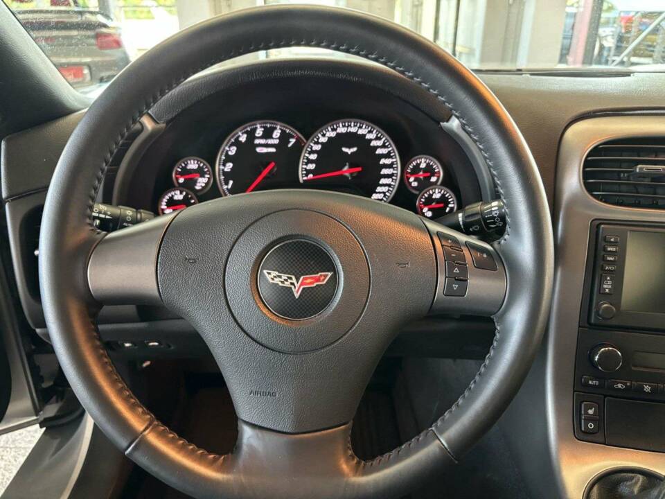 Image 16/31 of Chevrolet Corvette Z06 (2007)