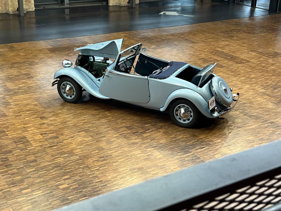 Image 27/39 de Citroën Traction Avant 11 BL Légère (1939)