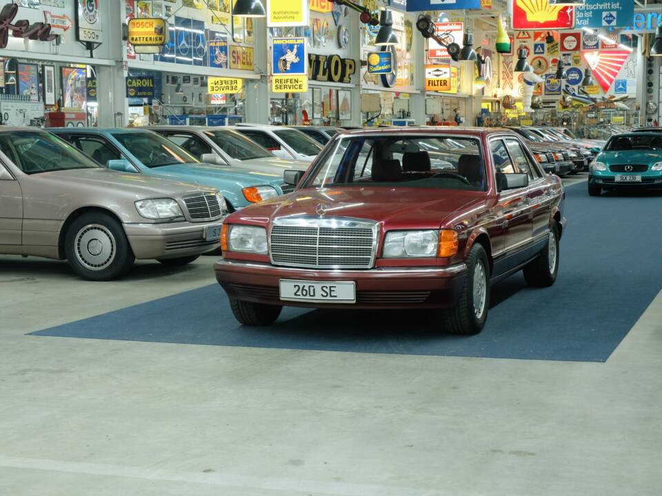 Bild 8/50 von Mercedes-Benz 260 SE (1990)