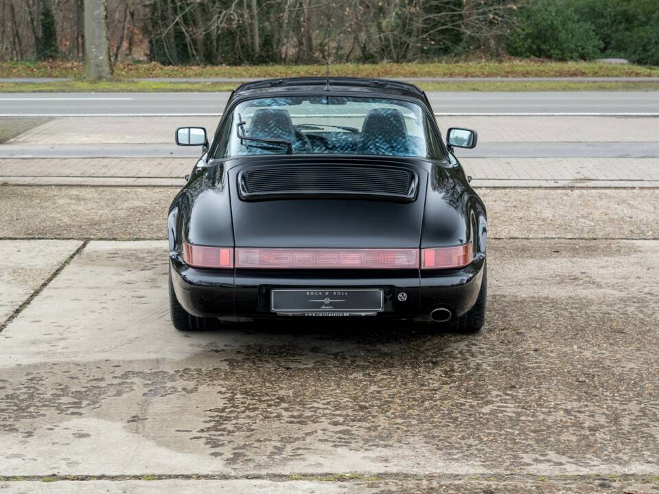 Bild 6/29 von Porsche 911 Carrera 2 (1990)