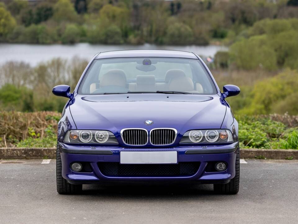 Immagine 7/15 di BMW M5 (2000)