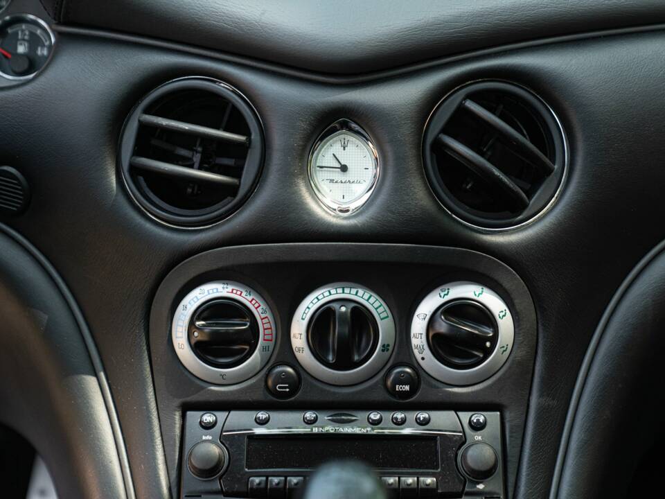 Bild 45/50 von Maserati 3200 GT (2001)