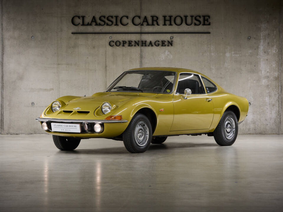 Immagine 1/89 di Opel GT 1900 (1972)