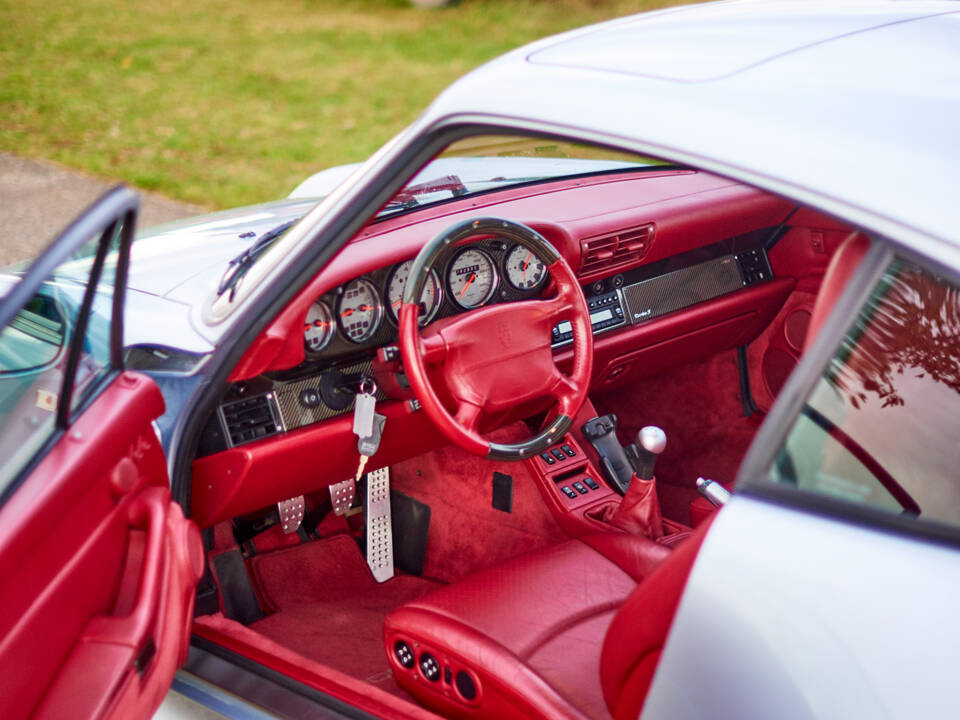 Bild 29/33 von Porsche 911 Turbo (1997)