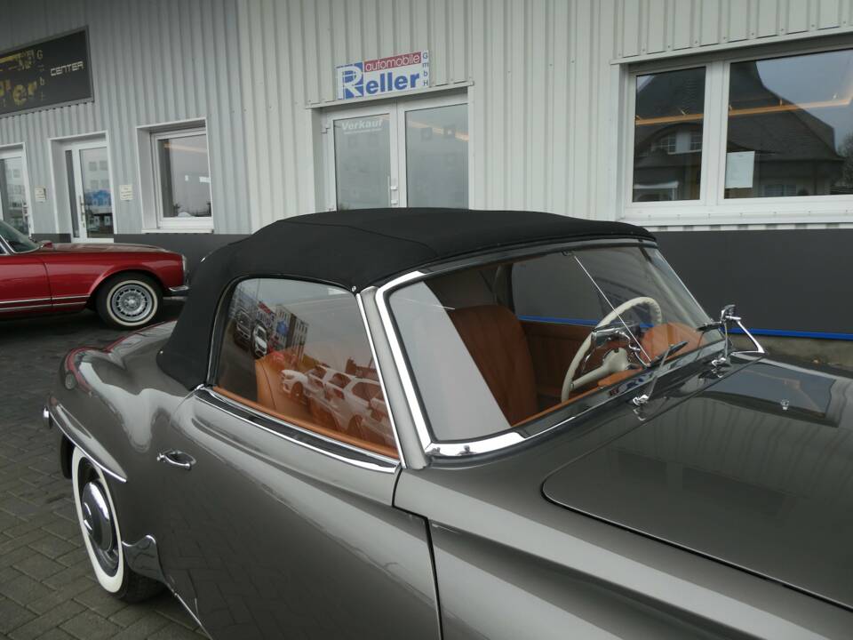 Image 20/26 of Mercedes-Benz 190 SL (1962)