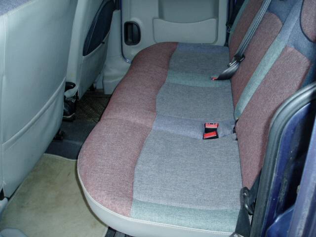 Bild 9/12 von Renault Kangoo 1.6 16V 4x4 (2002)