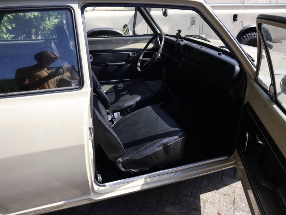 Bild 44/55 von Opel Kadett 1,1 S (1971)