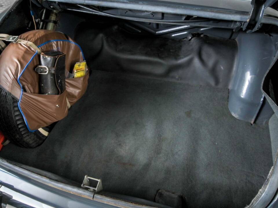 Bild 42/50 von Volvo P 121 (1964)