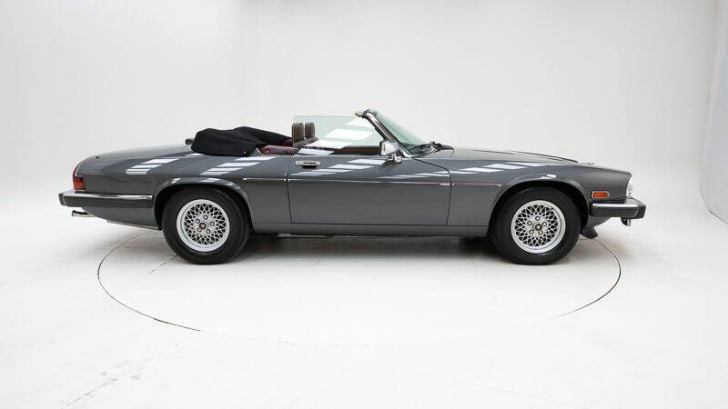 Image 9/15 of Jaguar XJS 5.3 V12 (1989)