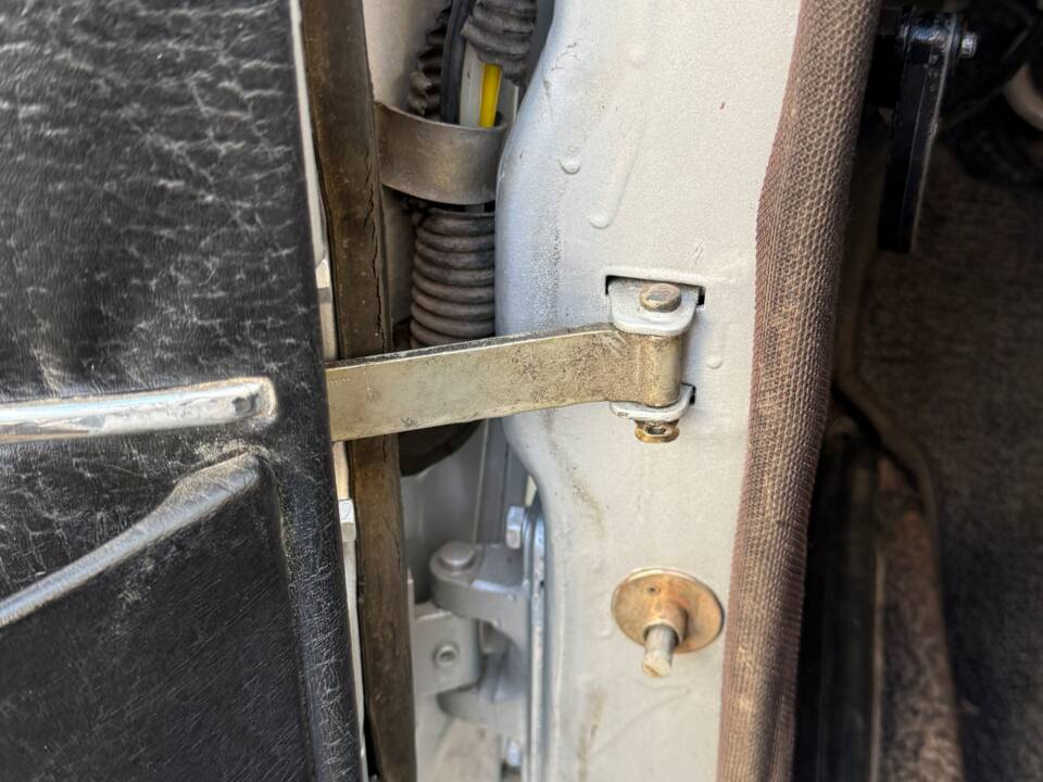 Immagine 27/27 di Mercedes-Benz 280 SE (1971)