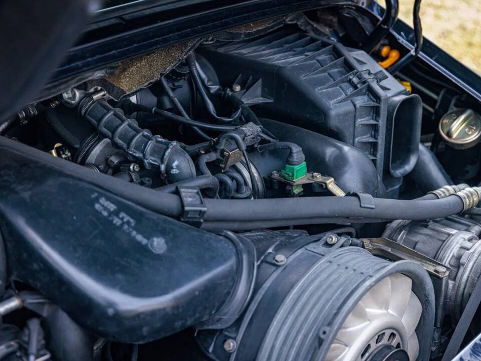 Immagine 16/16 di Porsche 911 Carrera (1994)