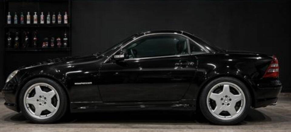 Image 3/4 of Mercedes-Benz SLK 32 AMG (1999)