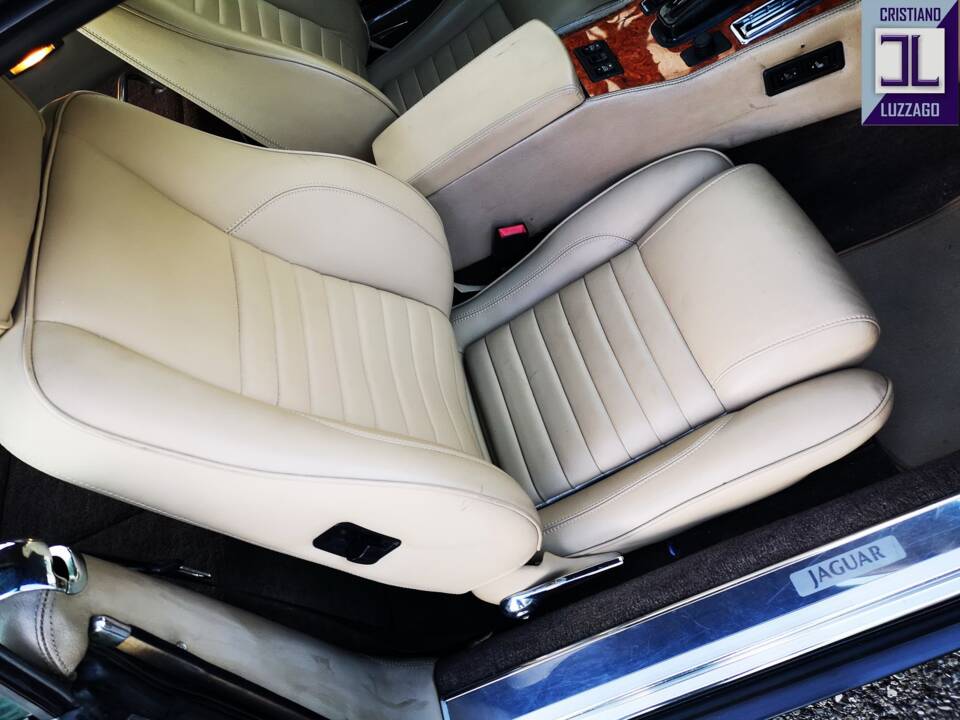 Image 22/70 of Jaguar XJ-S Convertible (1988)