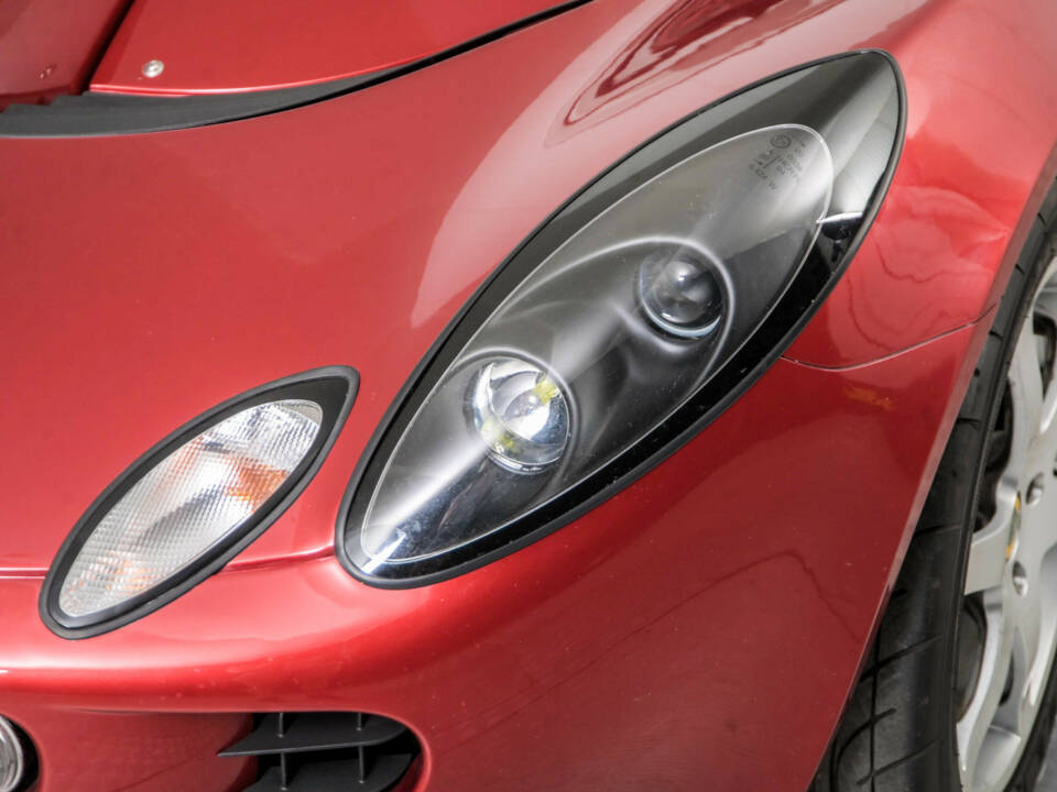 Image 22/50 of Lotus Elise (2003)