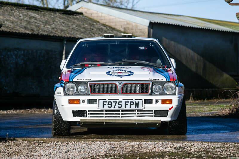 Afbeelding 5/50 van Lancia Delta HF Integrale Evoluzione I "Martini 5" (1989)