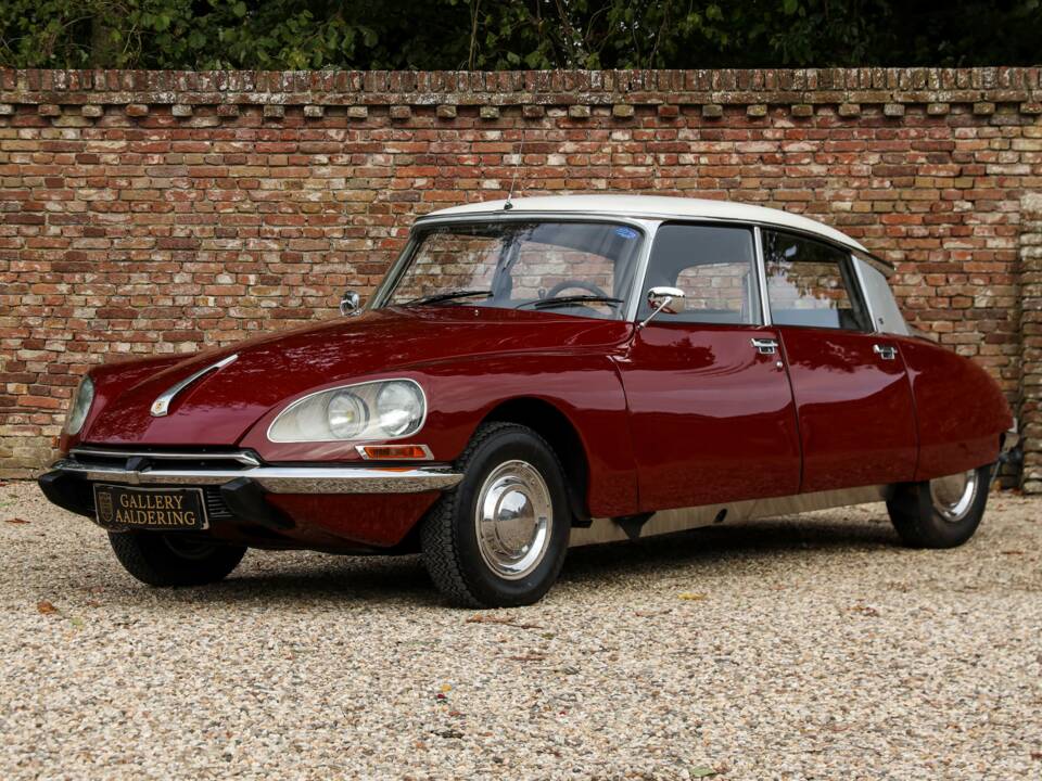 Image 16/50 de Citroën DS 21 (1971)