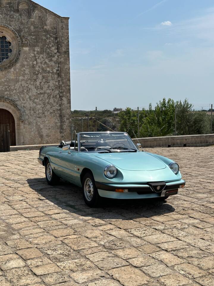 Bild 22/22 von Alfa Romeo 1.6 Spider (1983)