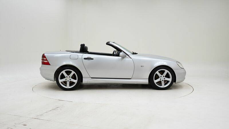 Image 9/15 de Mercedes-Benz SLK 230 Kompressor (1999)