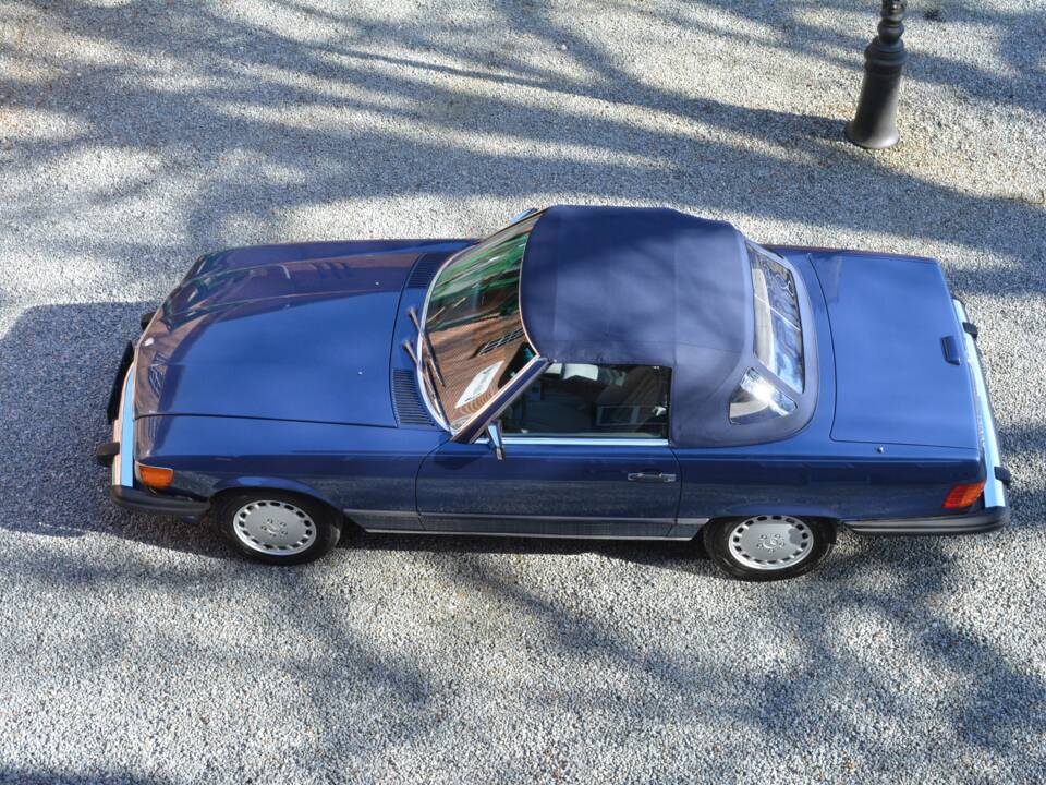 Bild 11/16 von Mercedes-Benz 560 SL (1988)