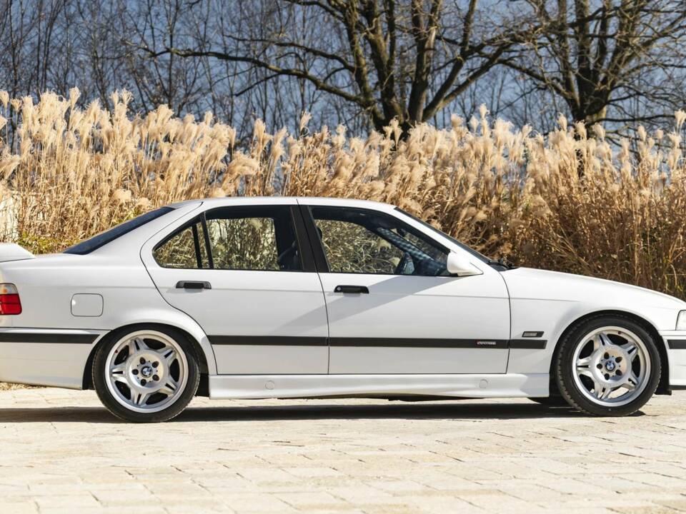 Bild 11/50 von BMW 318is "Class II" (1994)
