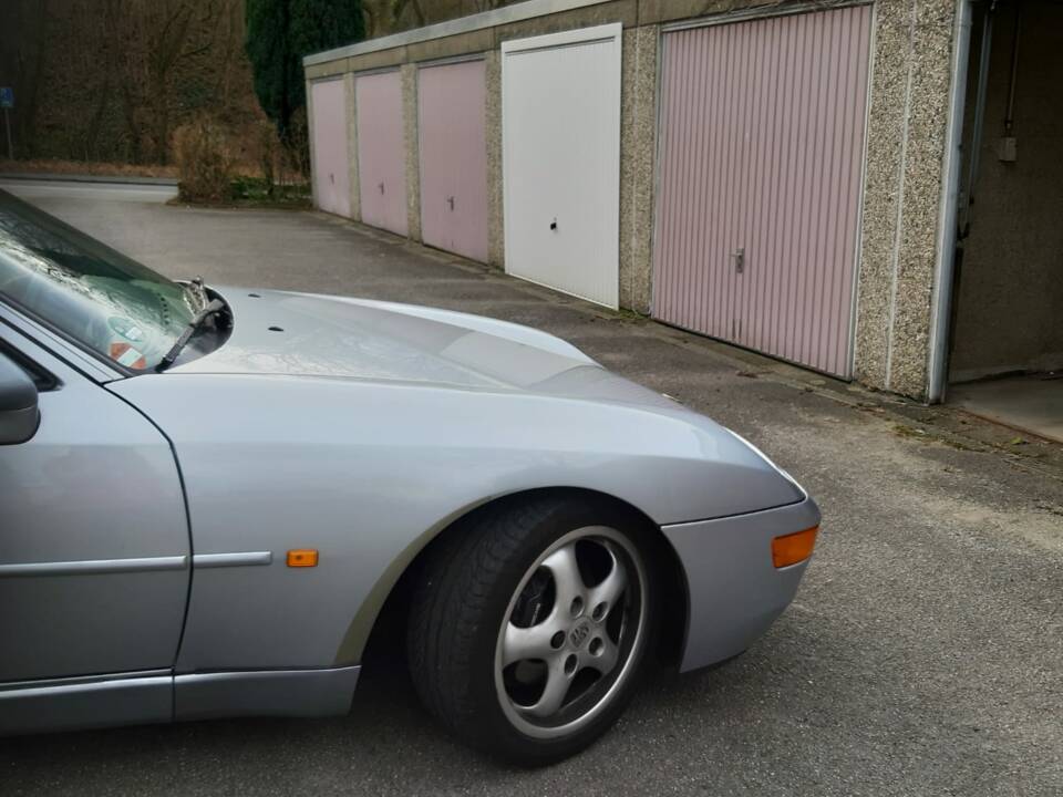 Image 15/28 of Porsche 968 (1993)
