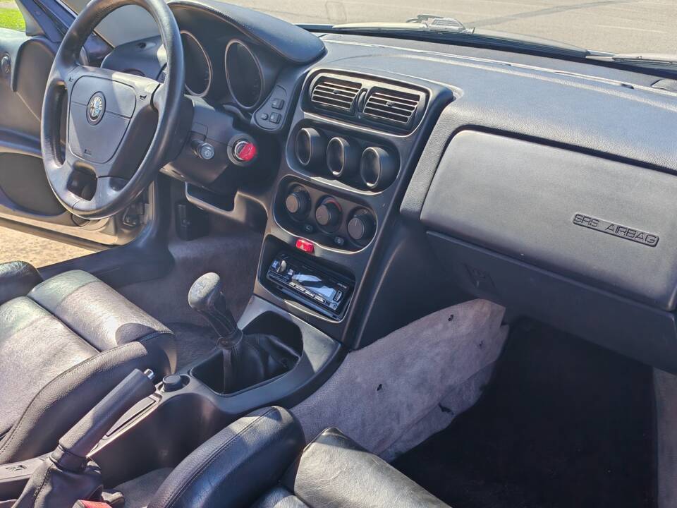 Bild 31/39 von Alfa Romeo GTV 2.0 Twin Spark (1996)