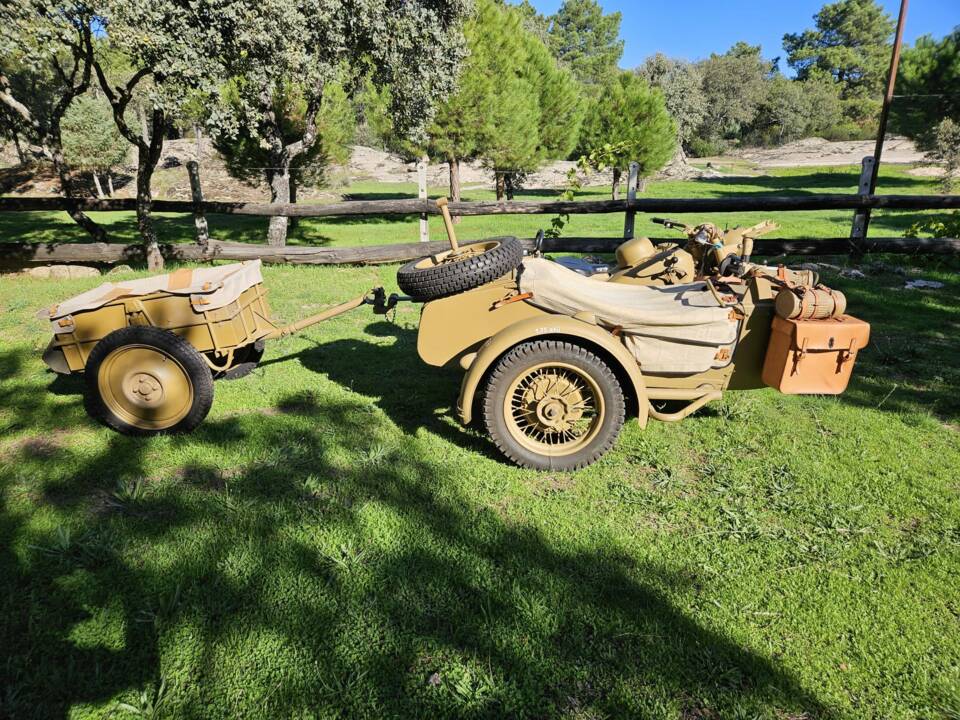 Image 5/8 of BMW R75 (1943)