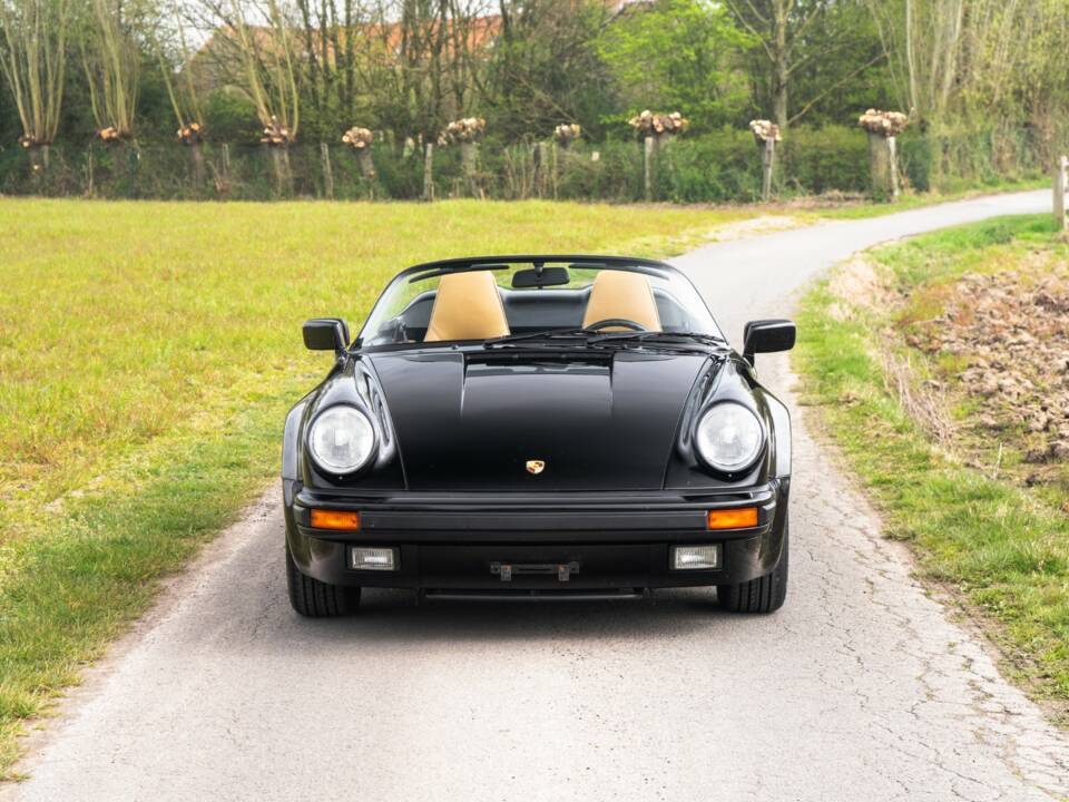 Imagen 12/32 de Porsche 911 Speedster 3.2 (1989)