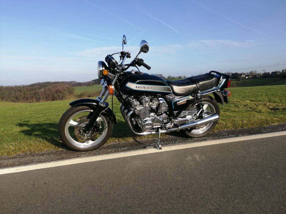 Image 17/54 of Honda CB 900 F Bol d'Or (1979)