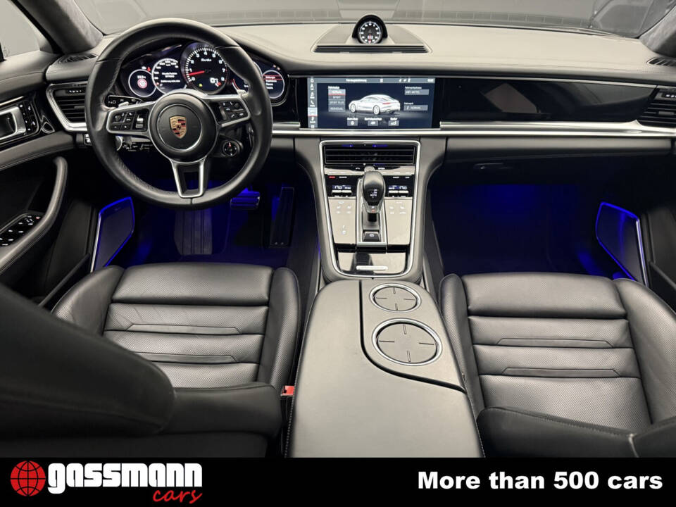 Image 12/15 of Porsche Panamera Turbo (2017)