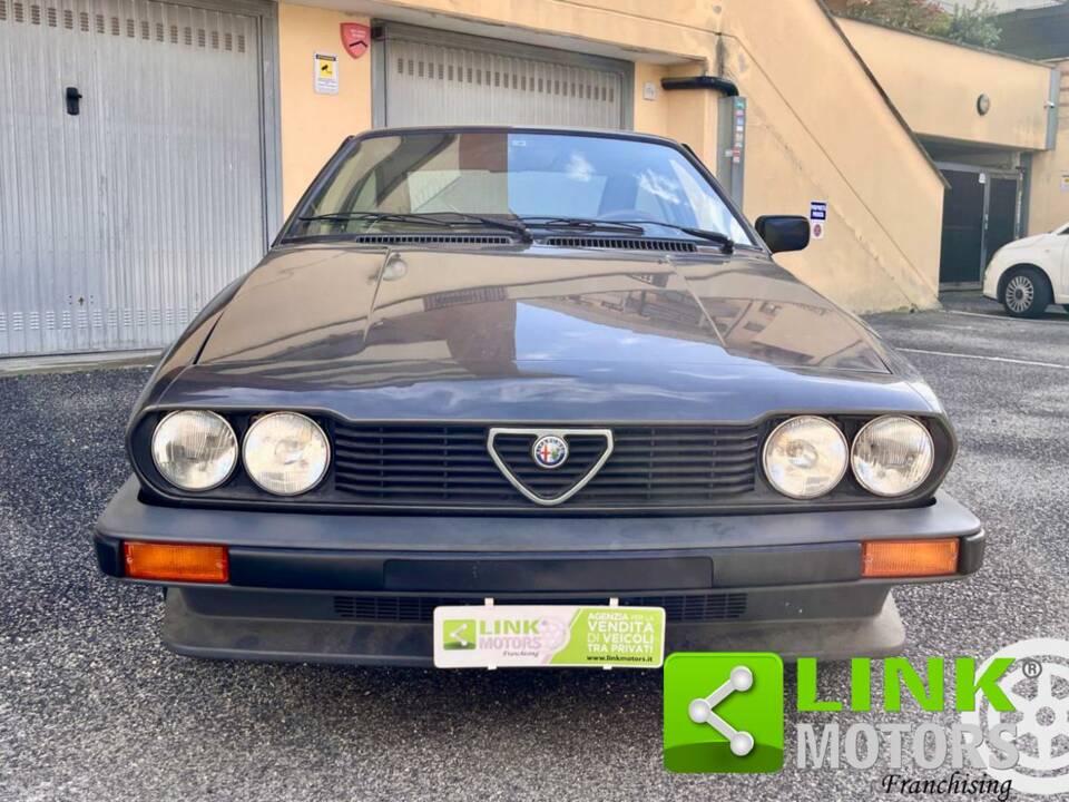 Image 7/10 of Alfa Romeo GTV 2.0 (1981)