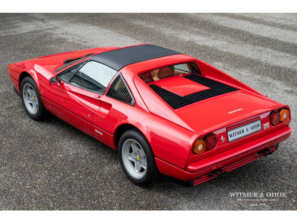 Bild 2/37 von Ferrari 328 GTS (1985)