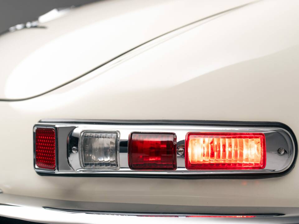Bild 41/90 von Mercedes-Benz 300 SL Roadster (1963)