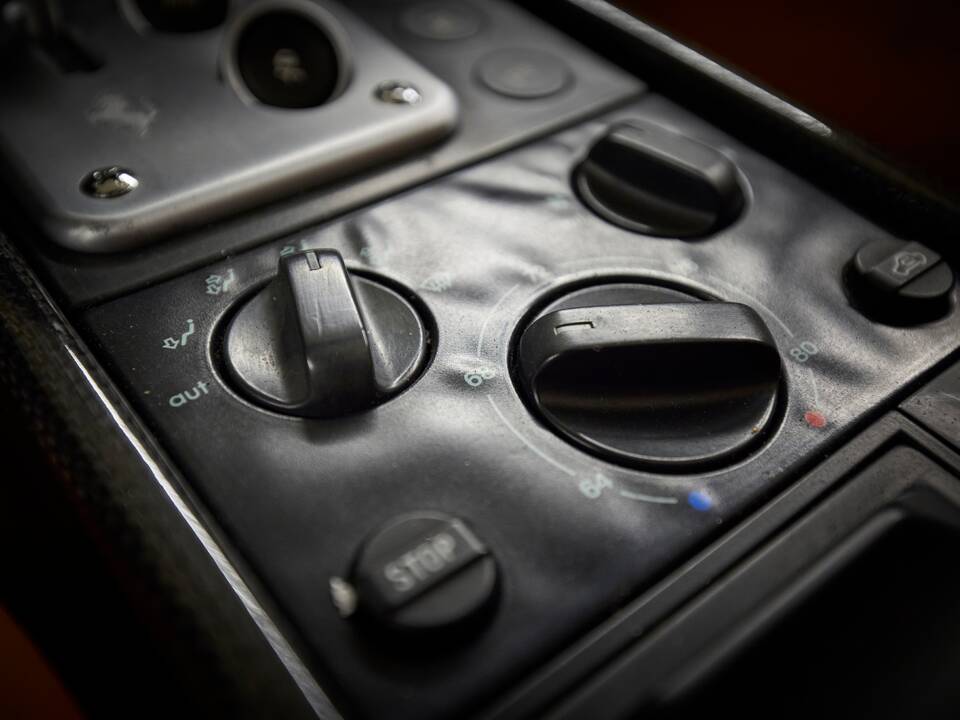 Image 82/100 of Ferrari F 355 Spider (1999)