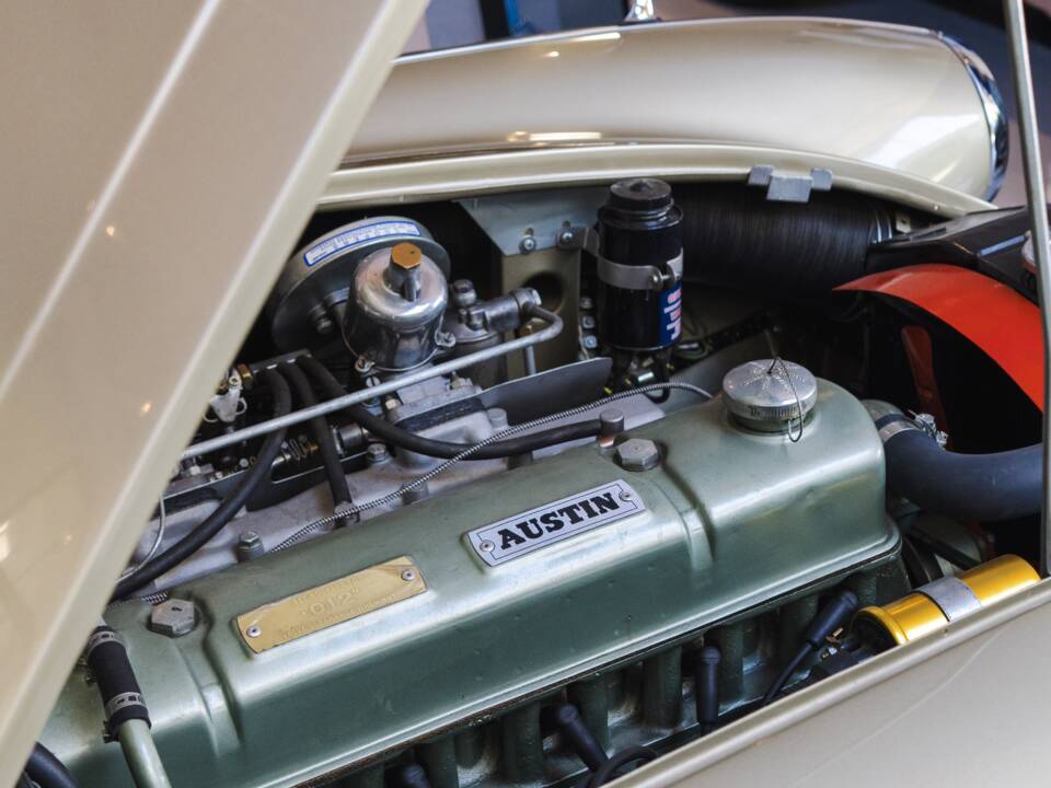 Imagen 15/28 de Austin-Healey 3000 Mk II (BJ7) (1964)