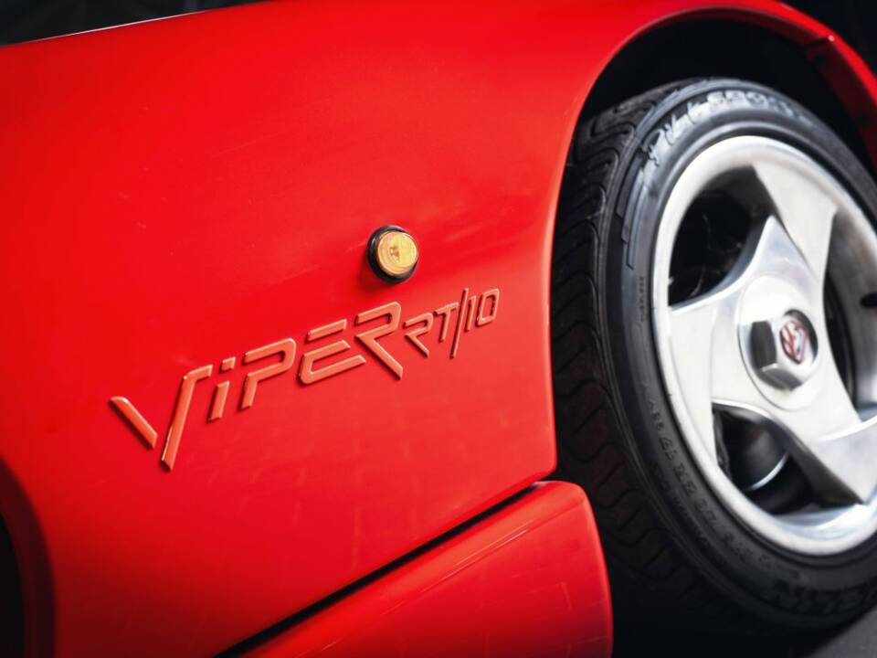 Image 4/15 of Dodge Viper RT/10 (1994)