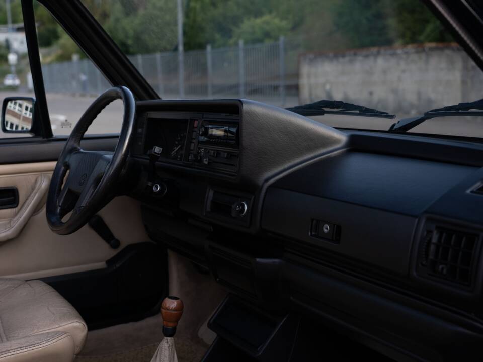 Bild 32/40 von Volkswagen Golf Mk I Convertible 1.8 (1991)
