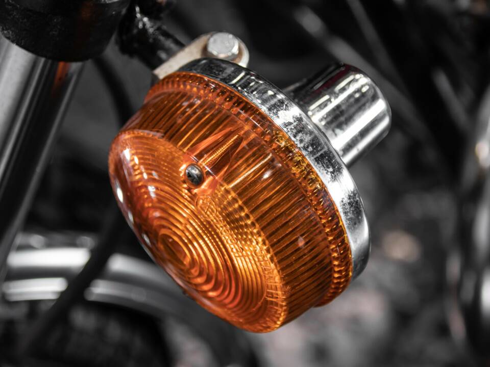Image 21/40 of Kawasaki Z 400 (1976)