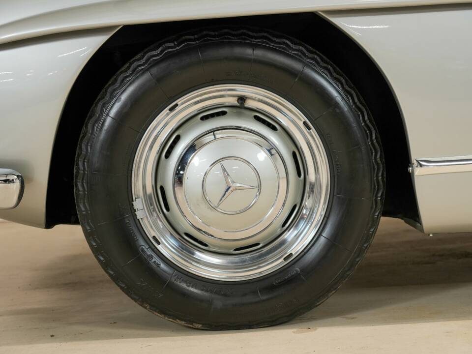 Imagen 19/50 de Mercedes-Benz 300 SL Roadster (1958)
