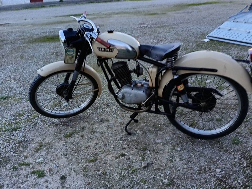 Imagen 3/6 de Laverda 75 Sport (1953)