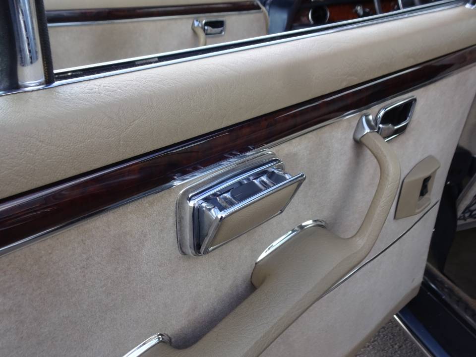 Image 31/49 of Mercedes-Benz 300 SEL (1968)